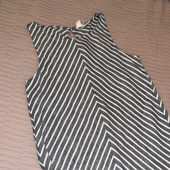 Striped Sleeveless Linen Maxi Dress - Chambray Blue and White - Picture 5 of 6